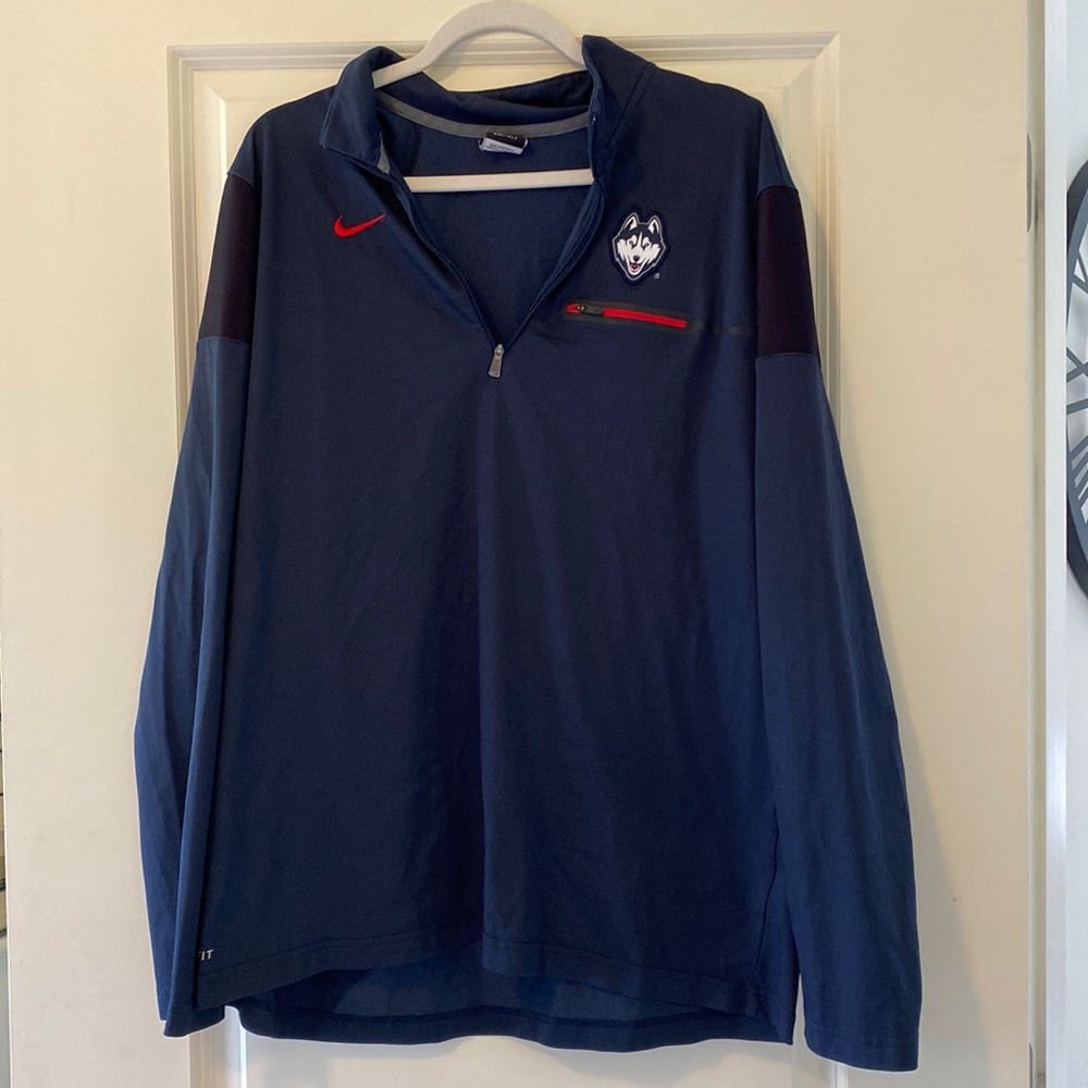 UConn Huskies Pullover